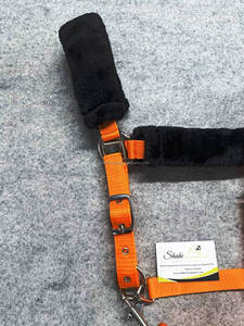 Ensemble de licou en nylon 2 plis équestre de qualité supérieure personnalisable OEM/ODM selle anglaise cheval de course mène un choix de fantaisie élégant - Product Image 6