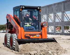 Chargeuse compacte sur pneus Kubota SSV65 2026 - Product Image 2