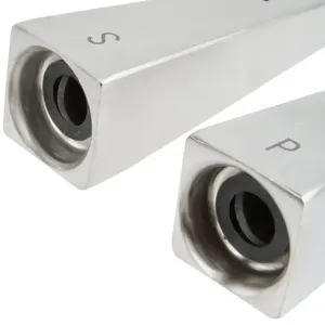 Ensemble de salière et poivrière pyramidale en acier inoxydable OEM en vrac distributeur d'assaisonnement en métal de table pour cuisine et salle à manger - Product Image 3