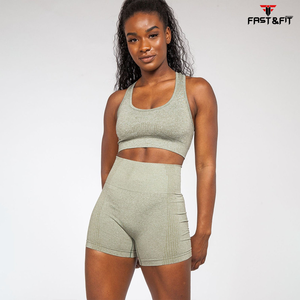 Soutien-gorge de sport et ensembles courts pour femmes personnalisés de haute qualité nouveau Design et Style longueur au genou commande minimum 2 pièces soutien-gorge de Yoga à motif solide - Product Image 3