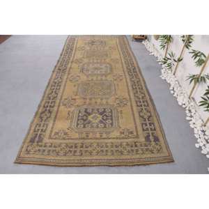 Tapis turc vintage 4.4x10,5 pieds, tapis en laine patchwork jaune et bleu avec support en latex pour décorations de salon pour adolescents - Product Image 1