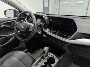 Chevrolet Trax LS FWD 2024 USADO, motor turbo de 3 cilindros y 1.2L (137 hp, 162 lb-ft de torque) con transmisión automática de 6 velocidades - Product Image 5