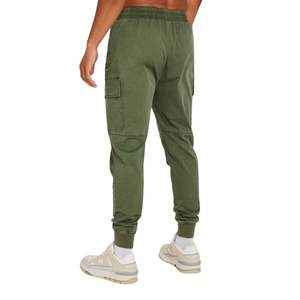 Pantalones cargo caqui oscuros para hombre con acabado lavado resistente, cierres de metal y bolsillos laterales funcionales - Product Image 3