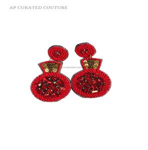 Premium Christmas Snow Ball Dangle Boucles d'oreilles personnalisables Déclaration de goutte perlée-Bijoux en gros pour femmes - Product Image 1