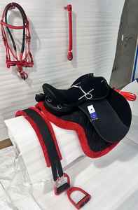 Selle d'endurance pour cheval synthétique de qualité supérieure, modèle Status, selle complète assortie, prix le plus bas disponible en Inde - Product Image 3