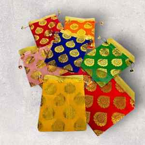 Women's Fashion <b>Mini</b> Batwa Silk Flat Pan Design Drawstring Hand-Carry Broket <b>Bag</b> - Product Image 4