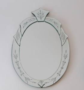 Petit miroir ovale vintage italien de Murano, miroir mural vénitien biseauté orné - Product Image 3