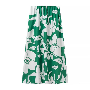 เซ็ตกระโปรงผู้หญิงชุดถักเสื้อสเวตเตอร์เปล่าและกระโปรงถักด้านล่างออกแบบได้ตามต้องการ - Product Image 3