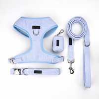 Set Harness dan Tali Anjing Bahan Corduroy Biru Muda, Dapat Disesuaikan, Dilengkapi Tali Leher dan Tempat Kantong Sampah