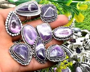 Bijoux originaux assortis faits à la main nouvelles bagues fines pour femmes avec pierres précieuses d'améthyste taille ovale à la mode pour femmes et filles - Product Image 4