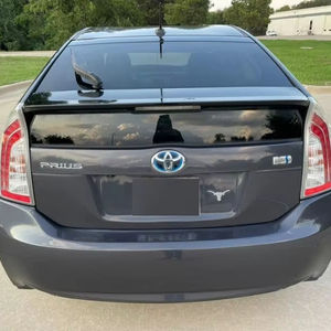 Toyota Prius One 2012 / Disponible à la vente avec faible kilométrage, moteur essence / Véhicule d'occasion en excellent état et sans accident, aucun problème. - Product Image 1