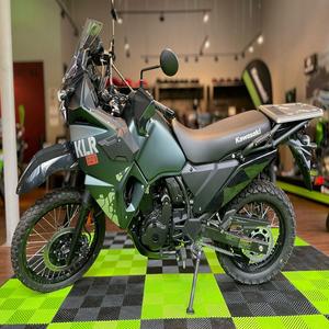 ENTREGA EXPRÉS MÁS RÁPIDA - Nuevas motocicletas Kawa Ssakii KLR650 2025-2026 - Con garantía - Product Image 2