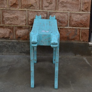 Elegancia atemporal hecha a medida: mesas de madera de estilo antiguo pintadas a mano. Ideal para tiendas de decoración del hogar para reventa - Product Image 1