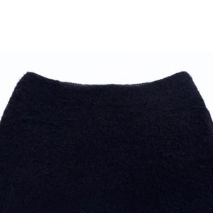 Shorts en mohair de luxe pour hommes, en tissu de laine doux de qualité supérieure, fabriqués directement par le fabricant de vêtements streetwear tendance en mélange de laine douce. - Product Image 4