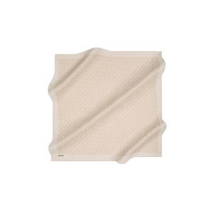 Élégant foulard monogramme effet pierre 100x100 - Accessoire de tête et foulard - Product Image 1