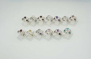 Anillo de piedra natal de Julio de plata de ley sólida 925 con ajuste de bisel Multi piedra preciosa y corte princesa forma de diamante de ónix negro - Product Image 4