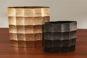 Vase à fleurs en aluminium de forme moderne haut tendance martelé riche texturé décor à la maison pour chambre salon mariage utilisation sur table - Product Image 4