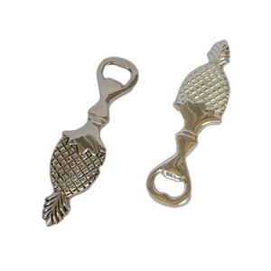 Abridor de botellas de cerveza de metal de latón dorado de diseño clásico en Estilo Vintage para hoteles, bares, fiestas nocturnas, abrebotellas - Product Image 5