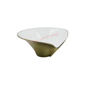 Bol à fleurs en métal blanc en laiton moderne du milieu du siècle ustensiles de cuisine et vaisselle écologiques personnalisables vaisselle décorative - Product Image 2