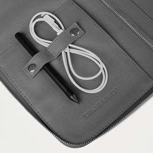 Organizador de Cuero Gris Elegante para Bolsos y Maletines de Negocios - Product Image 3
