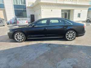 Audi A8 50 TFSI 4.5L V6 d'occasion automatique à traction intégrale avec sièges en cuir, intérieur foncé, essence, toit ouvrant panoramique, caméra de recul 360° - Product Image 6