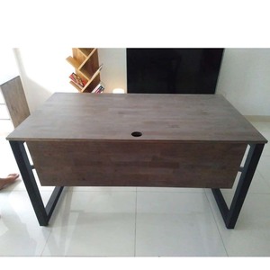 Escritorio de Oficina Moderno y Minimalista con Patas de Hierro Ensambladas para Uso en el Dormitorio - Product Image 6