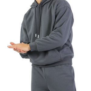 Ventes en gros de survêtements en deux pièces en tissu écologique pour l'hiver, de haute qualité, de luxe, pour hommes - Product Image 2