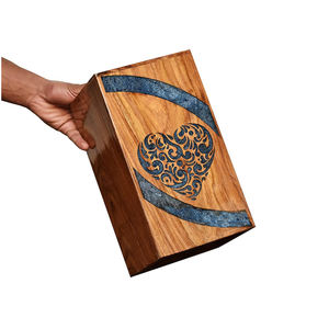 Urne funéraire classique en bois avec la meilleure finition polie Design à thème naturel pour décoration intérieure Vase de cendres funéraires pour adultes - Product Image 4
