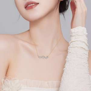 Collar de Plata de Ley 925 con Cadena Delgada y Circonitas, Diseño Moderno y Sencillo para Mujer, con Colgante de 5 Piedras, Regalo para Boda, Aniversario, Compromiso o Fiesta - Product Image 4