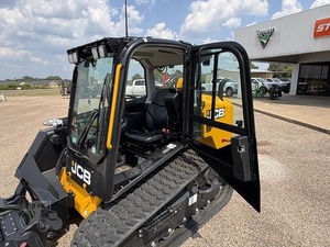 Chargeuse sur pneus JCB 3TS-8T 2026 pour le chargement de grumes - Product Image 6