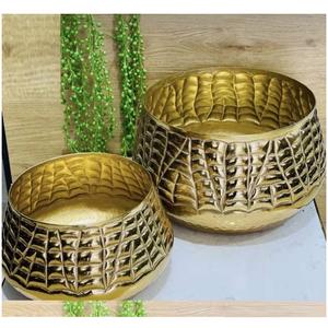 Jardinière en métal extérieure et intérieure de qualité supérieure Pots de fleurs jardinière en fer plaqué or de table pour une utilisation moderne à la maison - Product Image 2