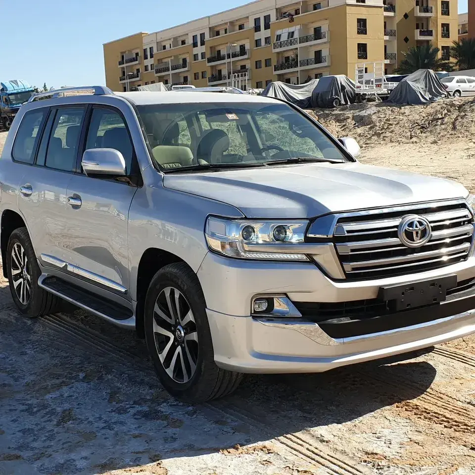 Le migliori auto usate LHD/RHD Land Cruiser V8 benzina VXR