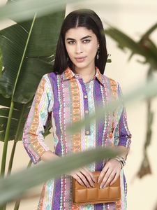 Conjunto de Verano para Mujer: Camisa Premium de Algodón Tejido a Rayas con Cuello Mandarín y Manga Tres Cuartos, y Pantalón Palazzo Corto hasta la Rodilla con Abertura | - Product Image 5