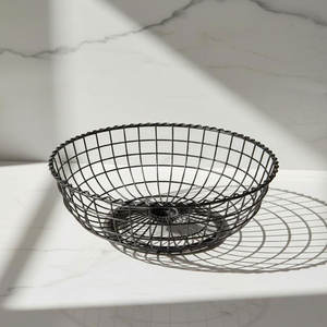 Panier à fruits en métal avec poignée, rangement écologique pour le partage familial, cadeaux - Dimensions : hauteur 12,065 cm, largeur 28,575 cm, poids 0,400 - Product Image 4