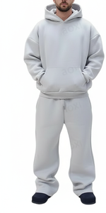 Ensemble sweat à capuche et pantalon de survêtement ample pour homme, en coton 100% respirant, style vintage, épais, avec logo personnalisé VARSITY SPORTS GEAR, idéal pour l'automne - Product Image 4