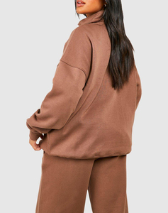 Survêtement d'hiver pour femmes de qualité supérieure Logo imprimé par transfert de chaleur personnalisé 100% Polyester polaire lourde à capuche surdimensionnée - Product Image 2