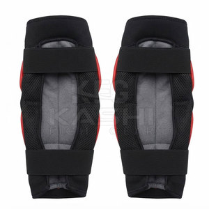 Genouillère flexible de haute qualité avec ajustement facile pour la boxe, le kickboxing, les arts martiaux et l'entraînement quotidien - Product Image 2