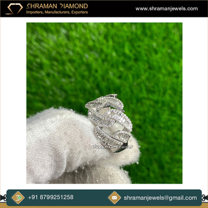 Joyería fina de excelente calidad Diseño único VVS1 2,45 TCW y DEF Color Moissanite Iced Out Baguette Anillo de enlace cubano - Product Image 3