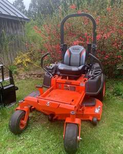 Kubota Z242 Cortacésped Industrial/DIY Grado 4 tiempos y 2 tiempos inalámbrico con mango plegable - Product Image 3