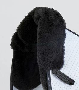 Almohadilla de algodón acolchada de alta resistencia diseñada para brindar durabilidad y garantizar un rendimiento confiable en todas las disciplinas ecuestres. - Product Image 5