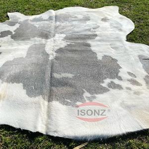 Peau de vache naturelle blanche en peau de vache véritable grande taille tapis en peau de vache véritable pour la décoration intérieure sacs à main meubles canapés-bétail en cuir véritable - Product Image 1