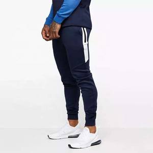 Survêtement deux pièces pour hommes OEM logo personnalisé de marque hommes mode vêtements de sport ensemble de fitness sweat à capuche avec fermeture éclair et jogging - Product Image 5