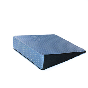 Envío rápido cuña almohada Anti reflujo alivio Vietnam látex OEM diseño geométrico comodidad soporte a granel listo para la fábrica - Product Image 1