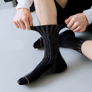 Nouvelles chaussettes de sport personnalisées de haute qualité, broderies personnalisées, motifs imprimés, hiver, unisexe, antidérapantes, séchage rapide, élasthanne/polyester - Product Image 4