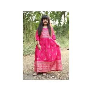 印度供应商以批发价购买新款时尚设计设计师人造丝儿童库尔蒂女童礼服