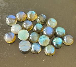 Vente en gros de cabochons ronds en labradorite et pierre de lune naturelle de 2 mm à 30 mm, à dos plat, pierres précieuses en vrac avec jeu de couleurs pour la fabrication de bijoux - Product Image 4