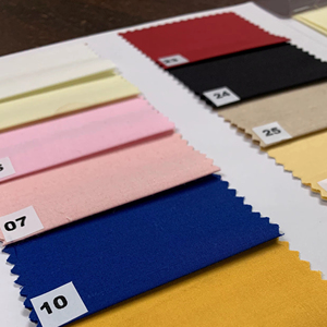 ผ้าเชิ้ตคุณภาพสูง ผสมโพลีเอสเตอร์/คอตตอน กว้าง 58 ซม. แบบย้อมสีพื้น สำหรับชุดสูทผู้ชาย ผู้หญิง และเด็กผู้ชาย ตัวเลือกที่ดี - Product Image 4