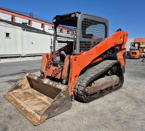 Cargador de Dirección Deslizante Kubota SVL75-2 2018 - Cargador de Tractor de 74 HP con Caja de Cambios y Capacidad de 4.2 Toneladas para un Rendimiento Todoterreno Confiable - Product Image 1