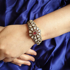 Kundan polki ทับทิมสีแดงหรูหราดอกไม้เปิดได้ Kada เครื่องประดับแฟชั่นเปิดได้ Kada กับหินทับทิมอินเทรนด์ Kada และผู้หญิง - Product Image 1