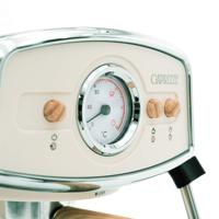 Ker Press Xpress offoffee Ker Aker 1050 W y 15 bares. Capacidad de 1,20 L con bandeja de caída extraíble y 2 tamaños de filtros
